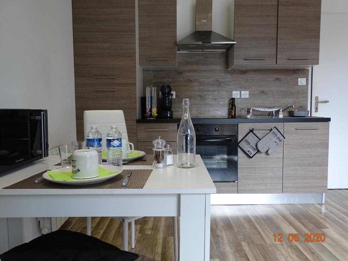Legend- Parking Prive Gratuit- Terrasse Privee- Wifi - Convert - Alimentec Bourg-en-Bresse Exterior photo