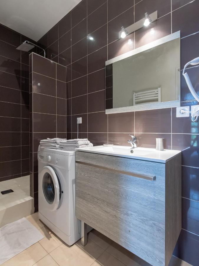 Legend- Parking Prive Gratuit- Terrasse Privee- Wifi - Convert - Alimentec Bourg-en-Bresse Exterior photo
