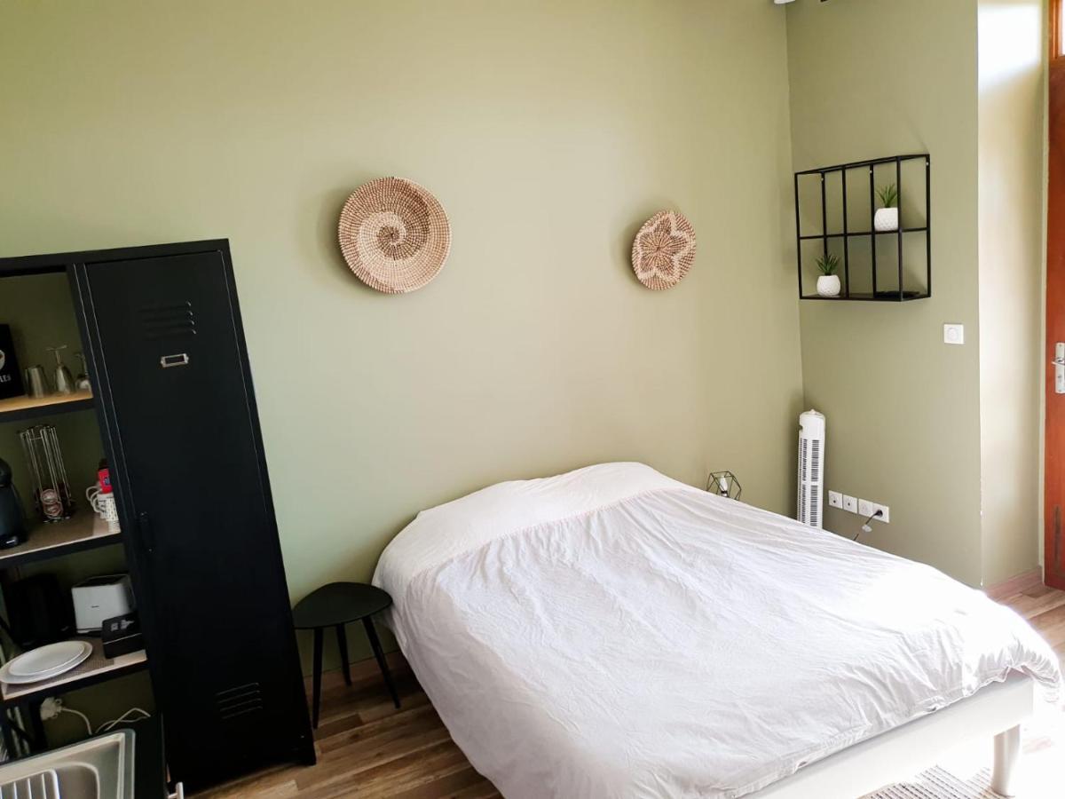 Legend- Parking Prive Gratuit- Terrasse Privee- Wifi - Convert - Alimentec Bourg-en-Bresse Exterior photo
