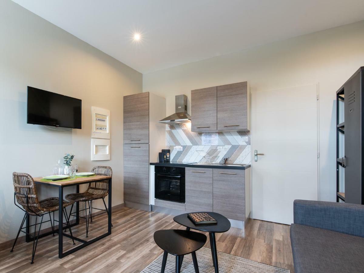 Legend- Parking Prive Gratuit- Terrasse Privee- Wifi - Convert - Alimentec Bourg-en-Bresse Exterior photo